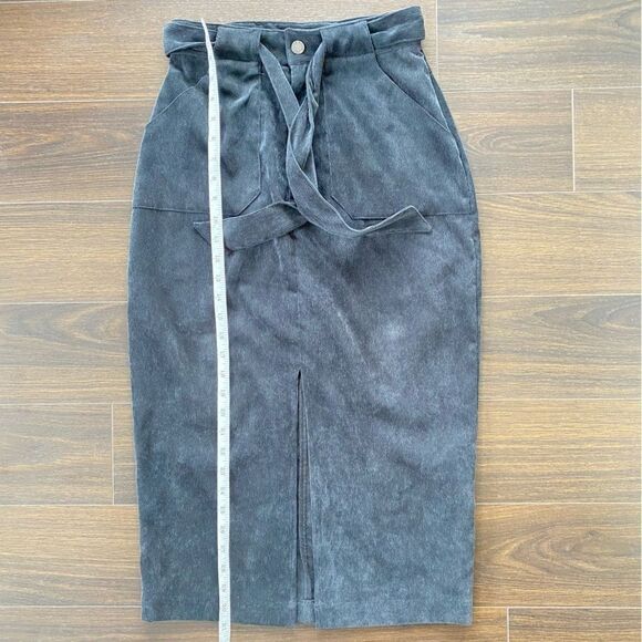 THE FIFTH LABEL | Corduroy Paper-bag Midi Skirt - Picture 12 of 15